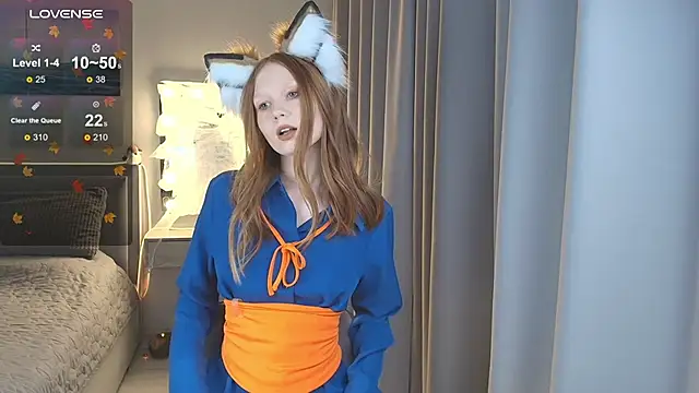 FoxyMira online show from October 29, 1:32 pm