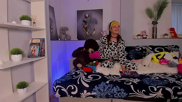 Snapshot of AlicePill chatting on November 18, 2:49 am AlicePill online show from November 18, 2:49 am