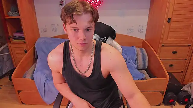 Dexter Bennett online show from May 15, 4:49 pm