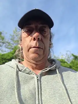 bi dare online show from April 14, 4:23 pm