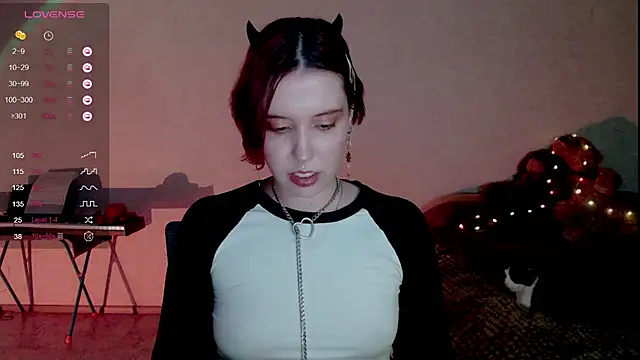 Snapshot of Ruby_Flame chatting on October 14, 5:46 pm Ruby Flame online show from October 14, 5:46 pm