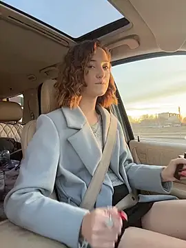 DollyTall online show from November 22, 10:47 am