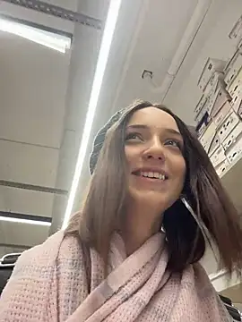 DollyTall online show from January 13, 9:24 am