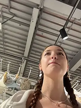 DollyTall online show from April 13, 6:28 am