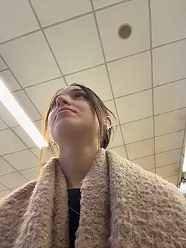 DollyTall online show from October 14, 9:43 am