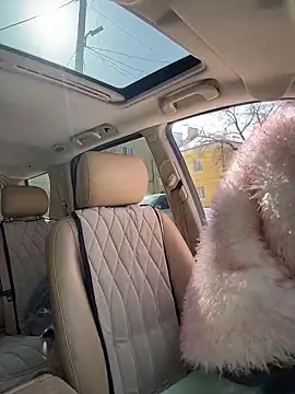 DollyTall online show from March 4, 7:16 am