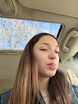 DollyTall online show from March 20, 6:25 am