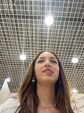 DollyTall online show from April 9, 6:15 am