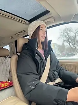 DollyTall online show from December 16, 7:23 am