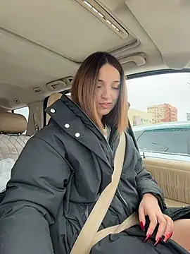 DollyTall online show from November 10, 7:46 am