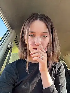 DollyTall online show from October 8, 9:11 am