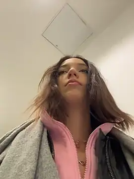 DollyTall online show from January 7, 7:13 am