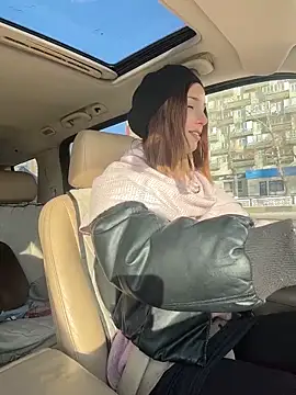 DollyTall online show from December 22, 7:41 am