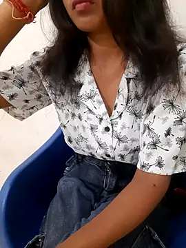 AnkitaDevi online show from May 18, 3:50 am