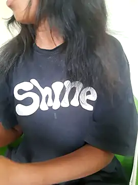 Snapshot of AnkitaDevi chatting on June 21, 8:31 am AnkitaDevi online show from June 21, 8:31 am