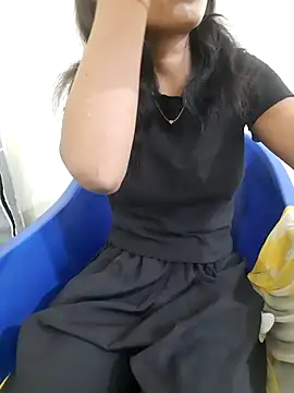 Snapshot of AnkitaDevi chatting on July 9, 6:03 am AnkitaDevi online show from July 9, 6:03 am