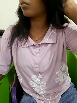 Snapshot of AnkitaDevi chatting on July 14, 4:17 am AnkitaDevi online show from July 14, 4:17 am