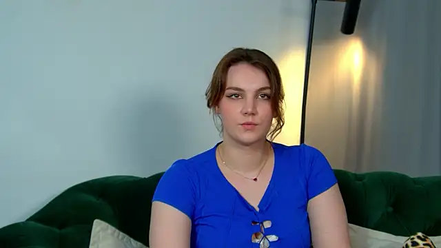 Snapshot of KarenClarks chatting on September 10, 6:18 pm KarenClarks online show from September 10, 6:18 pm