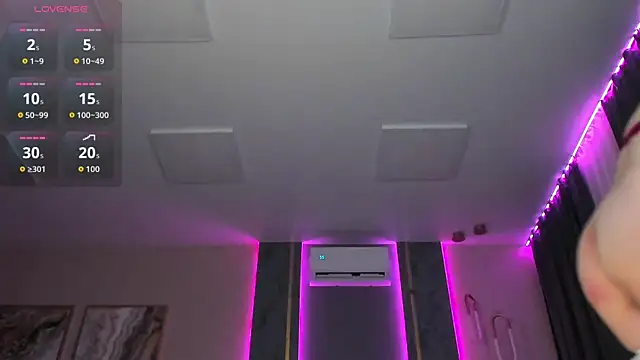 Snapshot of lunamuna1 chatting on October 21, 11:20 am lunamuna1 online show from October 21, 11:20 am