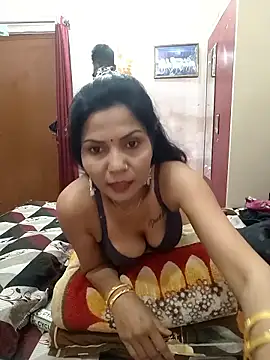 Yourhotsweetgirl online show from March 11, 7:46 am