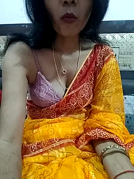 Snapshot of Yourhotsweetgirl chatting on October 24, 3:49 am Yourhotsweetgirl online show from October 24, 3:49 am