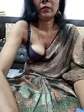 Snapshot of Yourhotsweetgirl chatting on November 9, 3:49 pm Yourhotsweetgirl online show from November 9, 3:49 pm