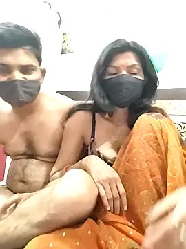 Yourhotsweetgirl online show from January 19, 5:44 am