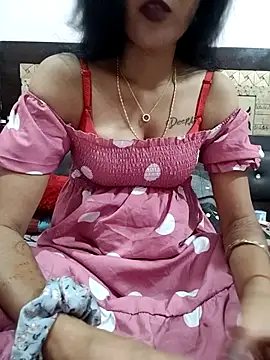 Snapshot of Yourhotsweetgirl chatting on October 22, 5:23 pm Yourhotsweetgirl online show from October 22, 5:23 pm