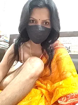 Snapshot of Yourhotsweetgirl chatting on October 29, 4:44 am Yourhotsweetgirl online show from October 29, 4:44 am