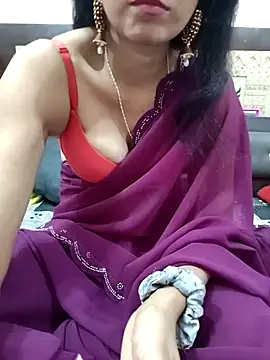 Snapshot of Yourhotsweetgirl chatting on November 3, 4:17 am Yourhotsweetgirl online show from November 3, 4:17 am