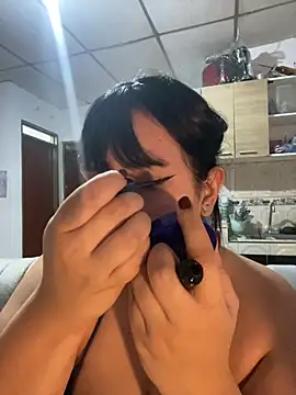 Emily Taylor2 online show from December 3, 2:34 am