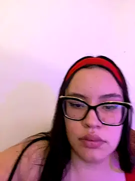 Emily Taylor2 online show from December 1, 2:01 am