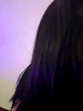 Emily Taylor2 online show from December 19, 2:04 am