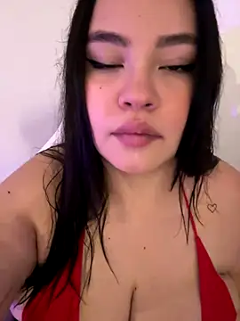 Snapshot of Emily_Taylor2 chatting on December 21, 2:13 am Emily Taylor2 online show from December 21, 2:13 am