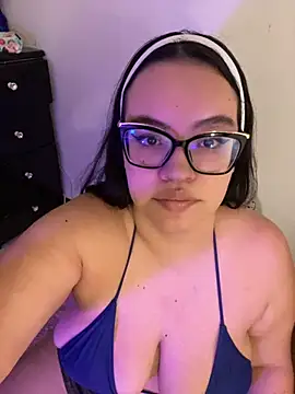 Emily Taylor2 online show from November 25, 2:01 am