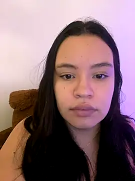 Emily Taylor2 online show from November 28, 3:50 am