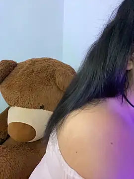 Emily Taylor2 online show from November 1, 4:41 am