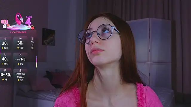 Snapshot of AvrilLeMell chatting on October 10, 9:04 pm AvrilLeMell online show from October 10, 9:04 pm