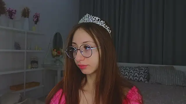 Snapshot of AvrilLeMell chatting on September 26, 10:05 pm AvrilLeMell online show from September 26, 10:05 pm