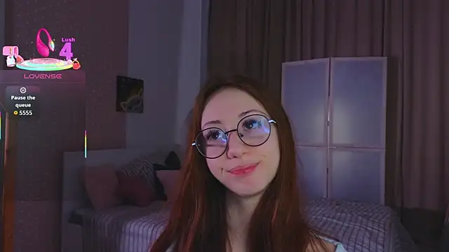 Snapshot of AvrilLeMell chatting on October 20, 9:04 pm AvrilLeMell online show from October 20, 9:04 pm