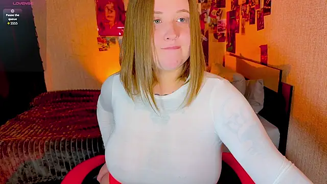 NaomiRey1 online show from April 23, 5:47 pm