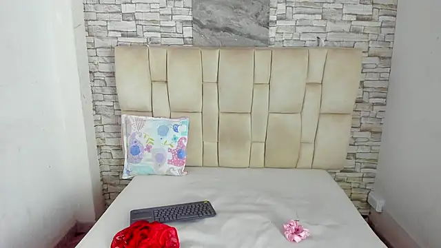 Celesste doll online show from December 20, 12:41 pm