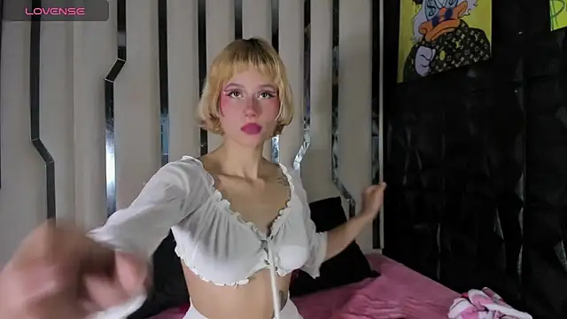 barbieambar online show from May 9, 4:21 pm
