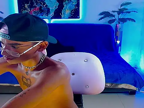 gabo hotboy online show from May 14, 6:21 am