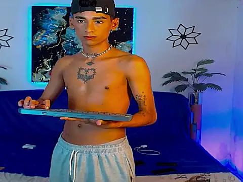 gabo hotboy online show from May 17, 4:45 am