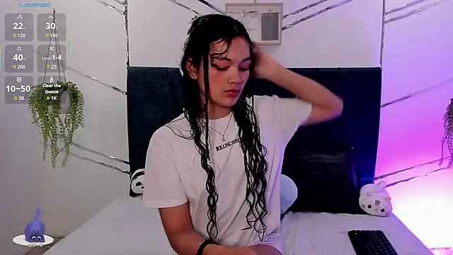 Camilla Miller01 online show from November 7, 2:43 pm