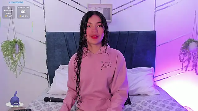 Camilla Miller01 online show from September 30, 1:28 pm