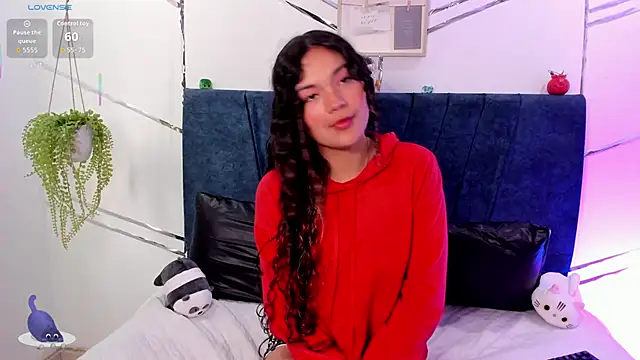 Camilla Miller01 online show from November 13, 3:49 pm