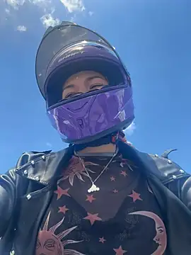 Camilla Miller01 online show from March 20, 5:58 pm