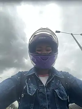 Camilla Miller01 online show from February 24, 5:58 pm